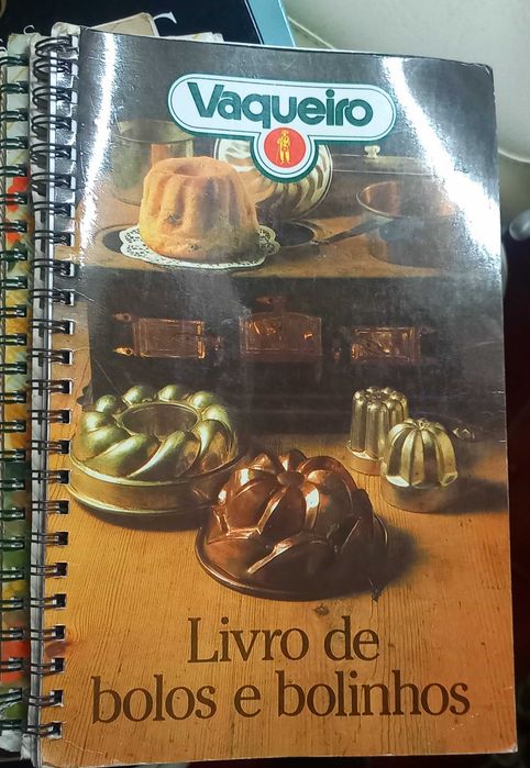 Coleção Antiga de Culinária VAQUEIRO – Livros e 24 Revistas Encadernadas