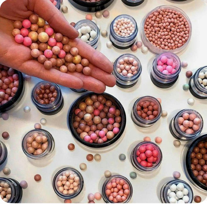 Oriflame - Perfumes, Cuidados do Rosto, do Corpo, dos Cabelos, Make-up