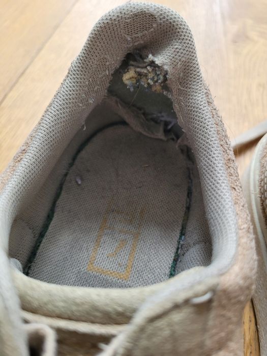 Sneakersy Puma beżowe