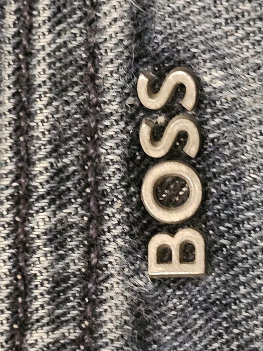 spodnie jeansy HUGO BOSS slim fit  r. 32/32 okazja pas 80-86 cm - okazja