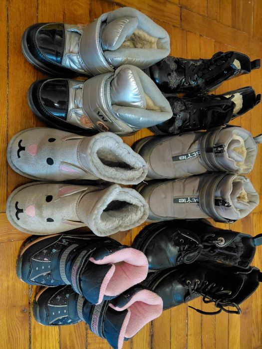Зимові чобітки ,угі,дутікі