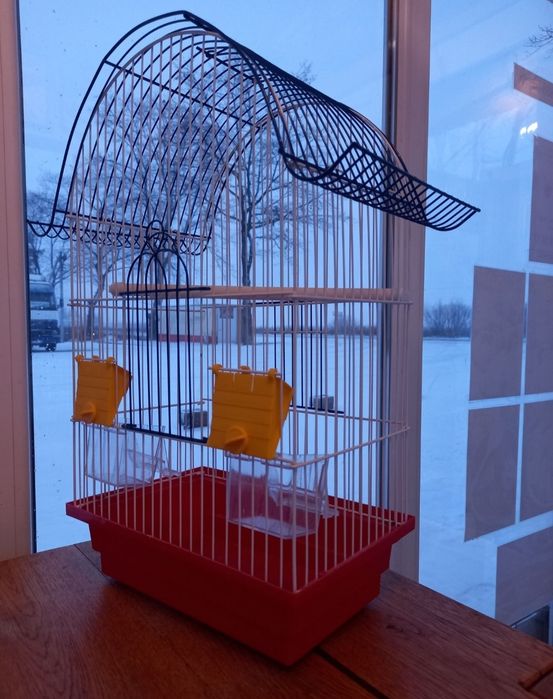 Клітка для попугаїв та пташок