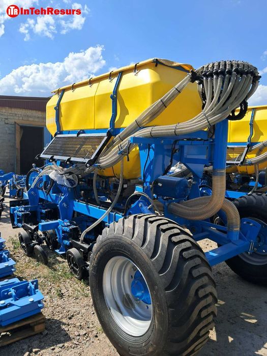 Сеялка пнематическая зерновая Ремсинтез СІЧ-6 PRO No-Till (Ноу-Тилл)