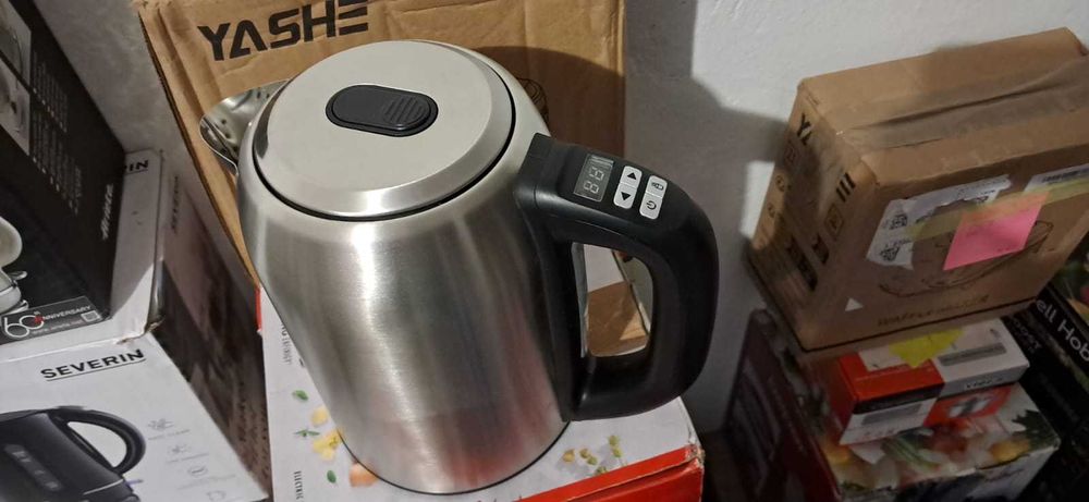 Czajnik elektryczny 2200 W 1,7 l regulacja temp.