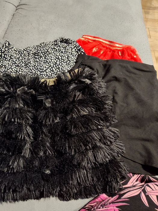 Spódniczka paka ubrań dla dziewczynk i 134/140