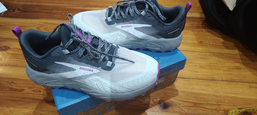 Obuwie do biegania Brooks 42