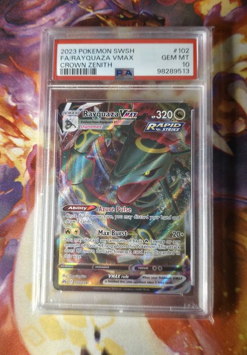 Rayquaza VMAX 102 - PSA 10 - Pokemon TCG Crown Zenith