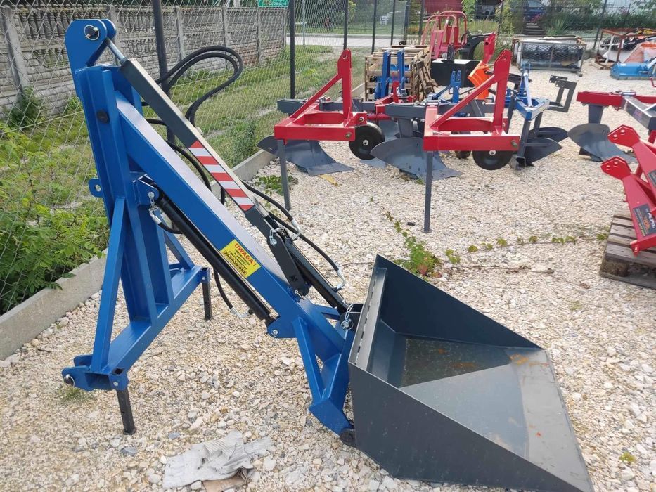 Solidny ładowacz z łyżką na tylni tuz- łyżka do traktora TRANSPORT