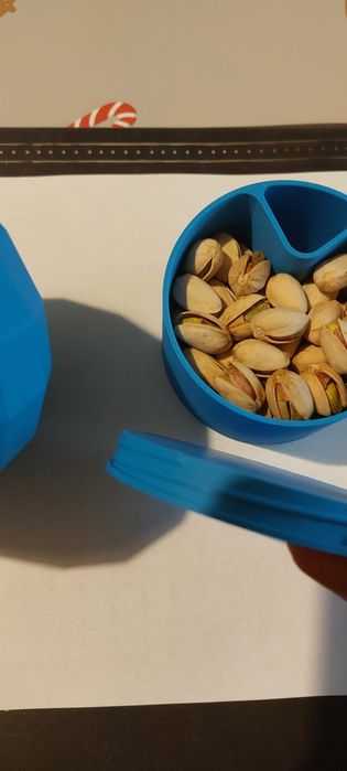 Pojemnik na pistacje