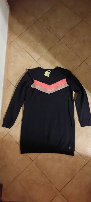 Vende-se um vestido