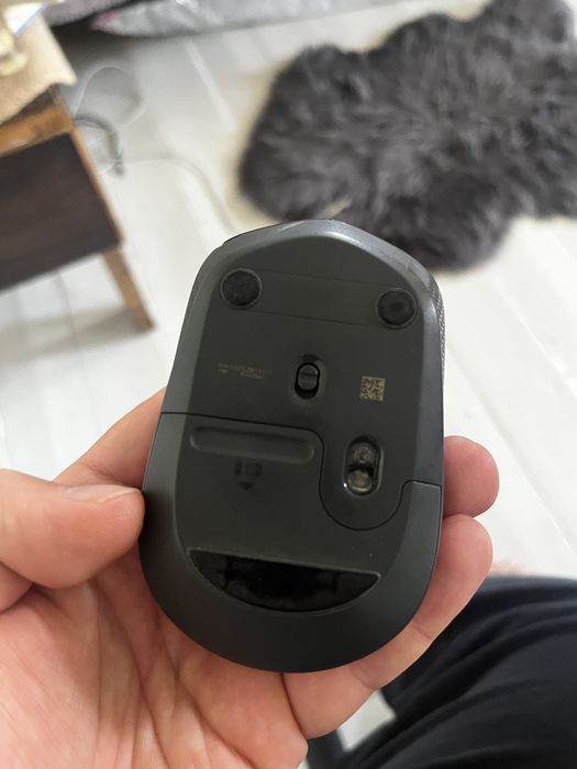 Компʼютерна bluetooth мишка на батарейці