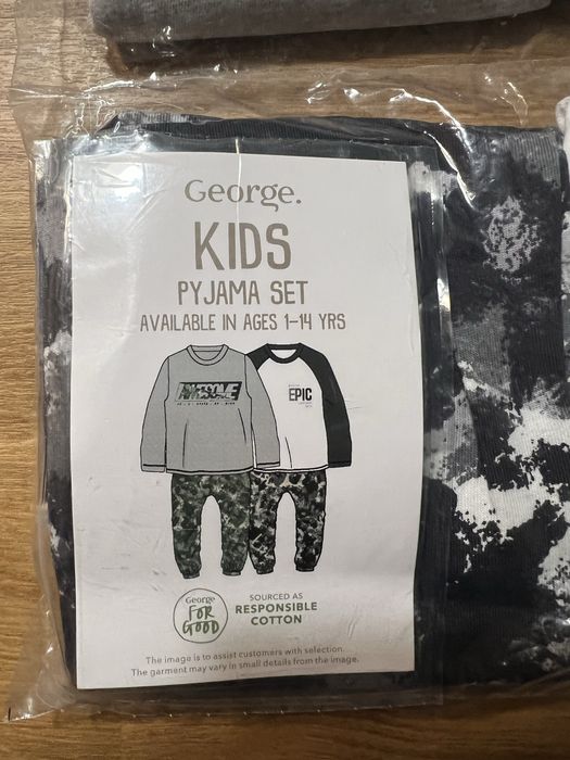 Piżamy chłopięce George 6-7 lat