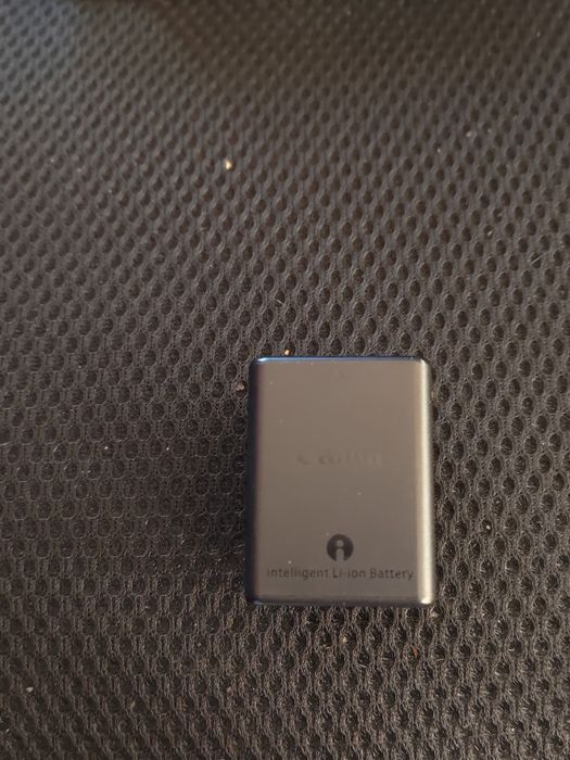 Cannon HF r406 full hd