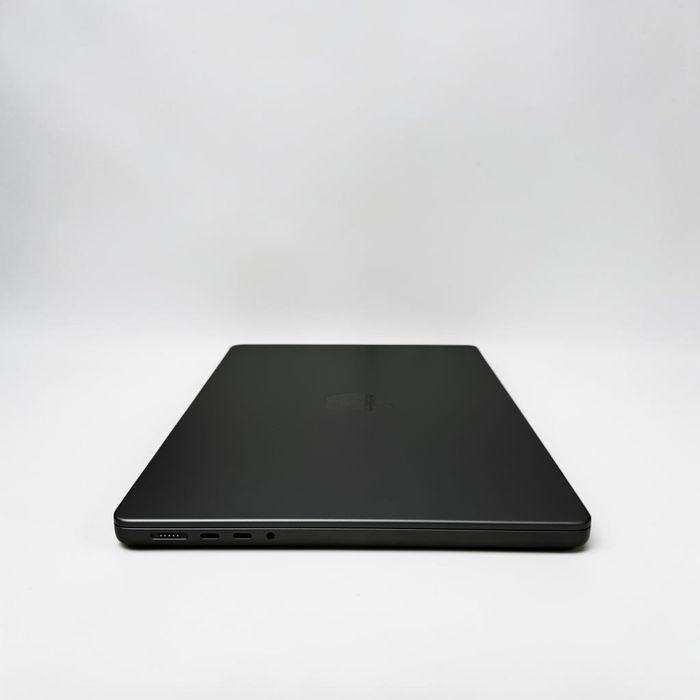 MacBook Pro 14 2024   (M4/ 16 gb /1 Tb SSD) Гарантія. 47109