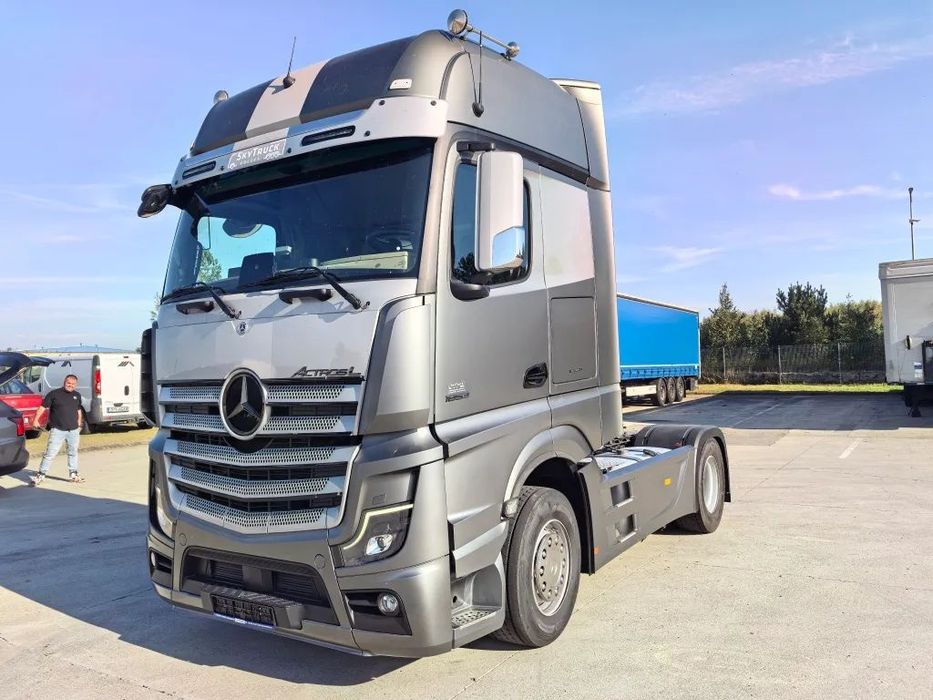 Mercedes-Benz