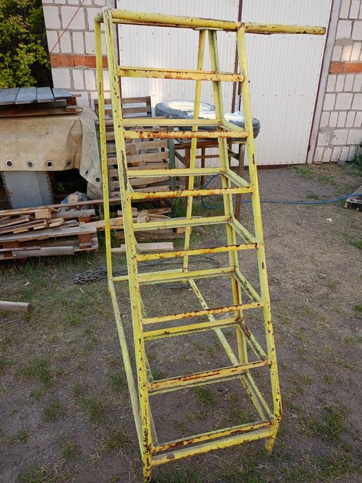 Schody magazynowe podest