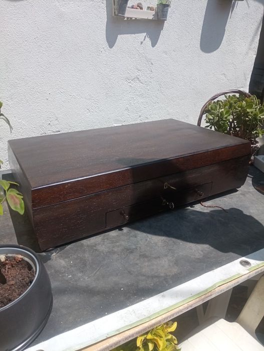 Faqueiro Madeira e Veludo