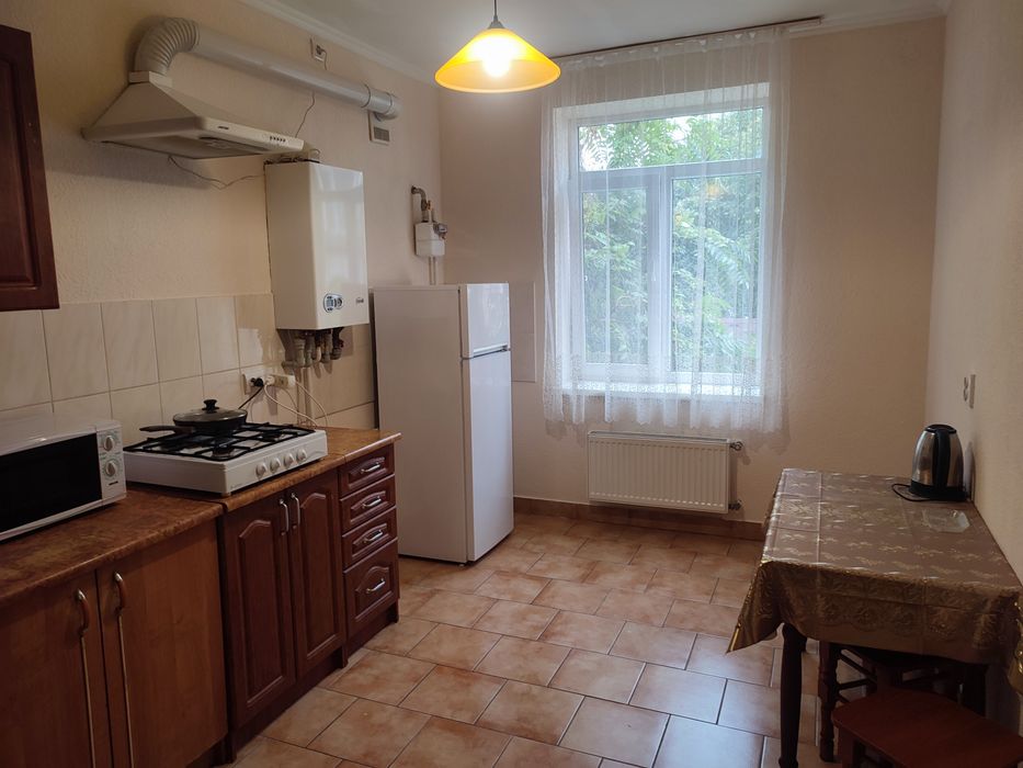 DOBA - 2кім Центр, 3-4 місця. Завжди тепла !