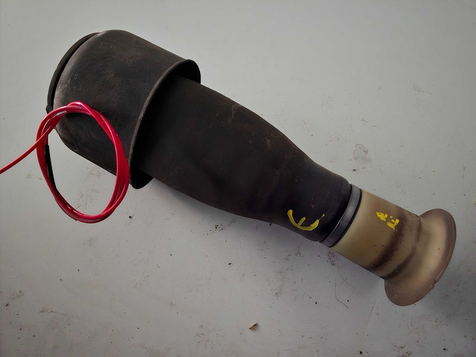 Balão de suspensão esquerdo / direito BMW F11 Carrinha (2010 a 2017)