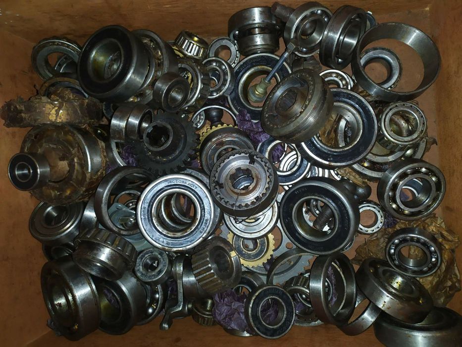 Подшипники СССР разных размеров.
