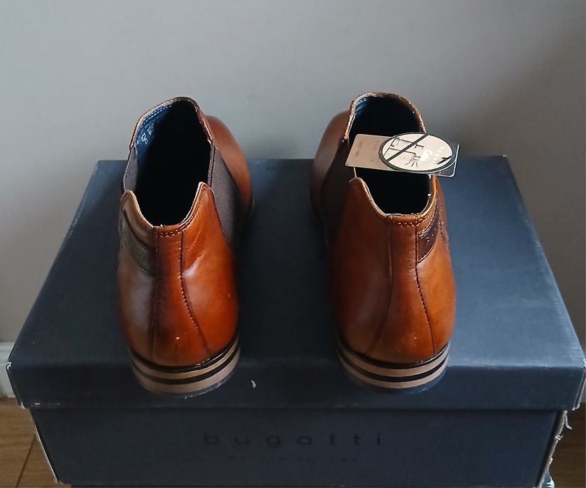 -40% Sztyblety skórzane Bugatti. R. 43.