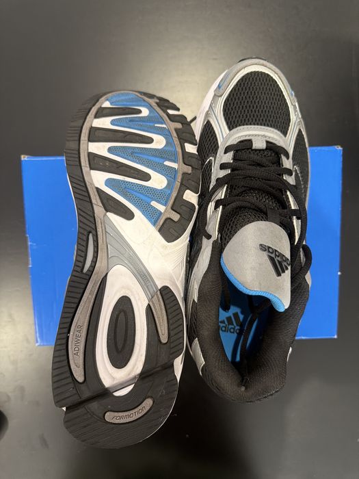 Sapatilha Adidas Response CL