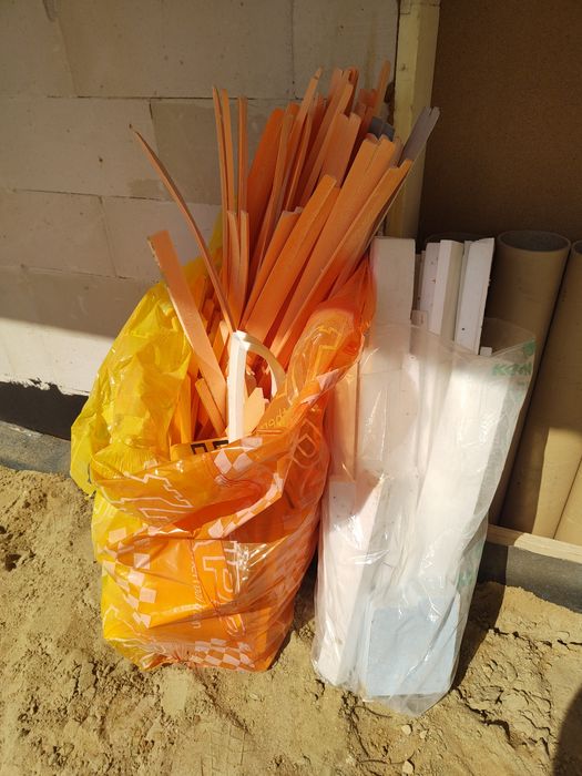 Ścinki, styropianu i styroduru xps