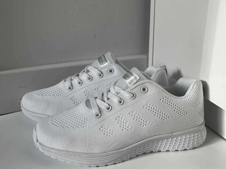 Buty damskie nowe 38 bez pudełka