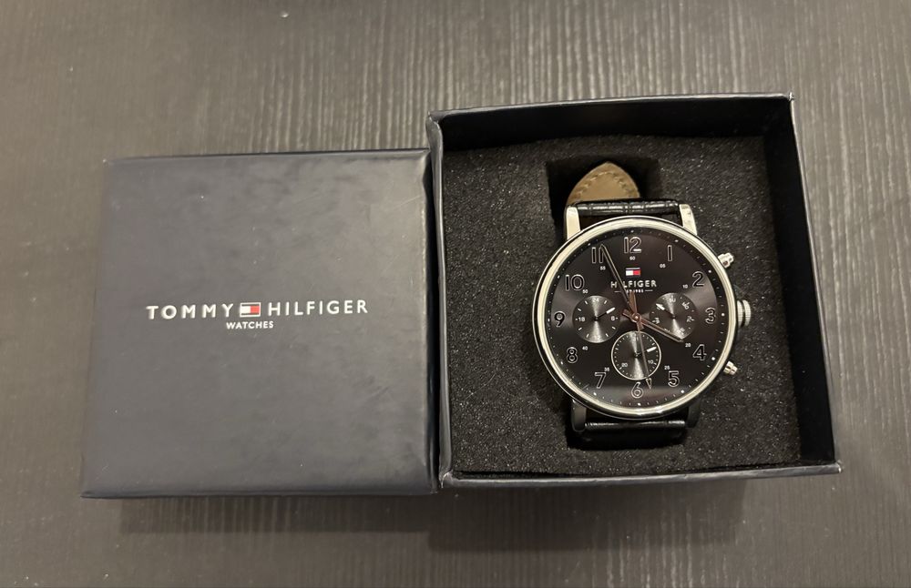 Zegarek Tommy Hilfiger chronograph super stan