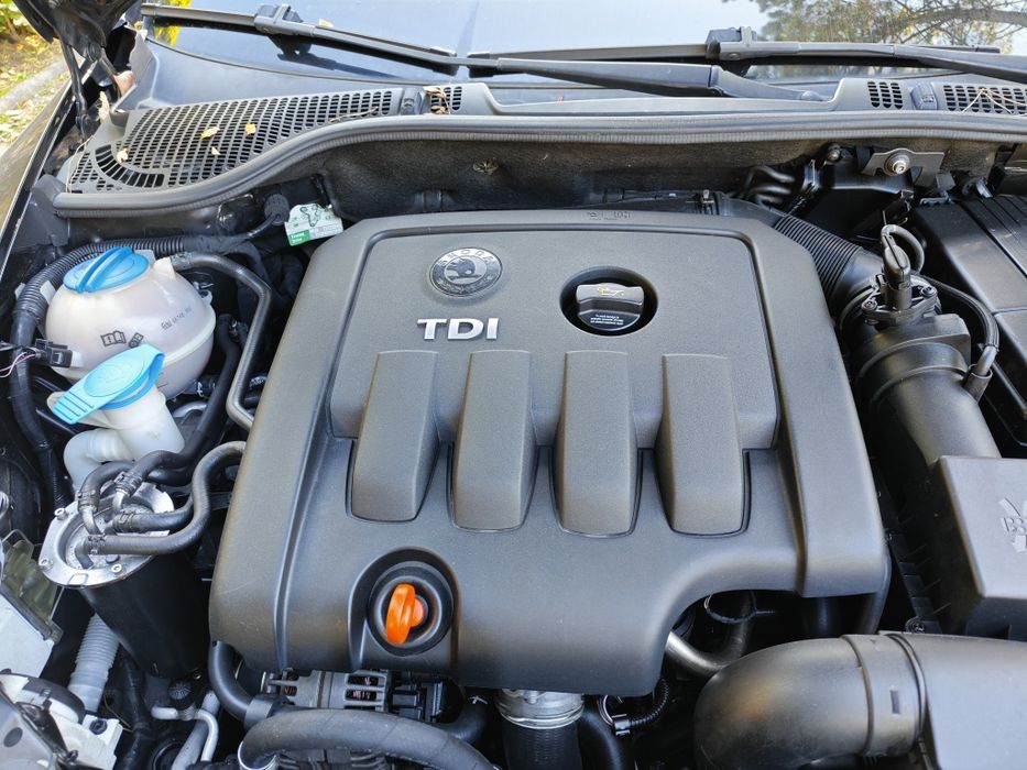 Skoda Octavia 2.0 TDI caixa automática