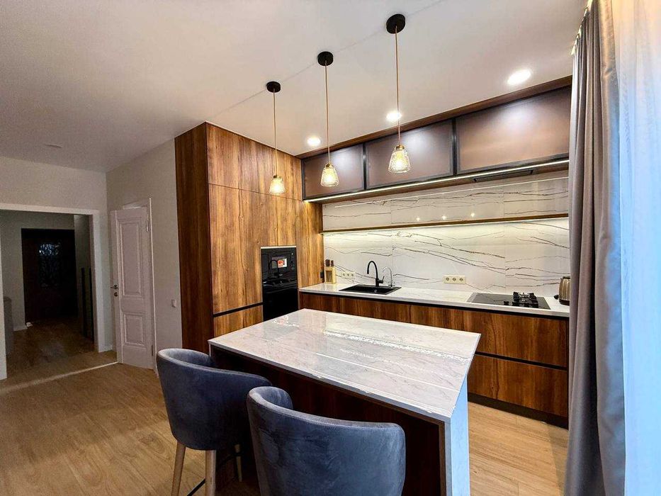 Оренда просторового двоповерхового будинку в Царському селі