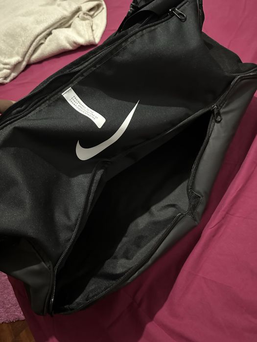 Nike Brasilia 9.5 Duffel Bag