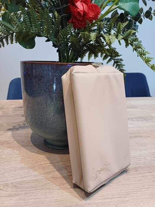 Bolsa de maquiagem Yves Saint Laurent