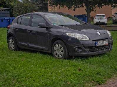 Renault Megane |||  Hatchback 2011 - 1.6 Benzyna - 160 tys. km - Odpala - Poduszki OK - Klima sprawna