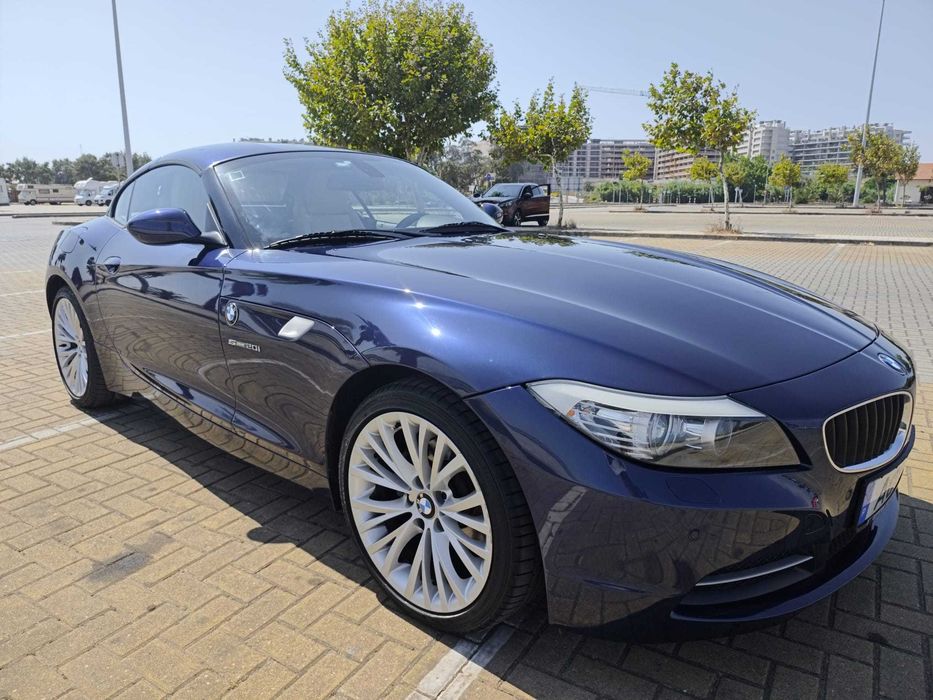 BMW Z4 sDrive20i 184 cv | Caixa Manual | Configuração de Lançamento | BMW Premium Selection