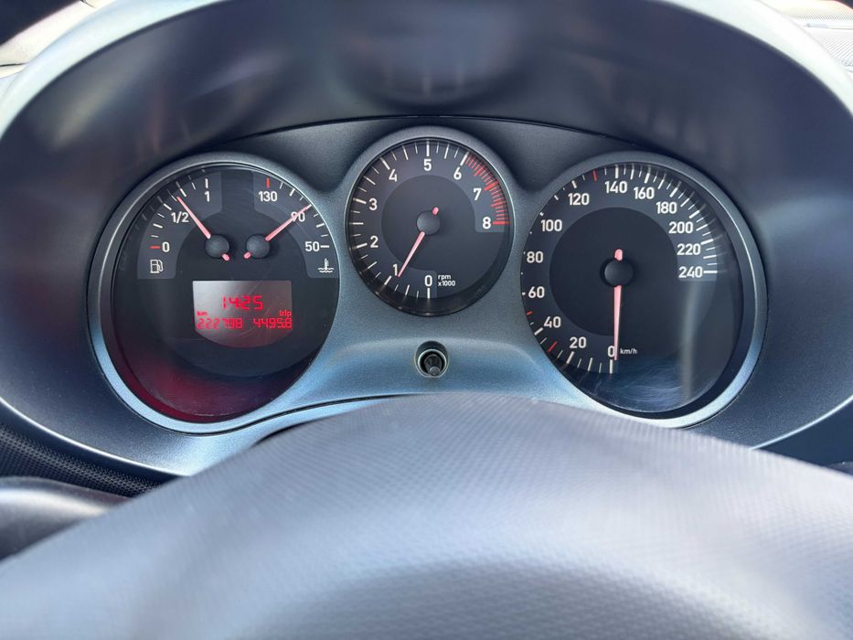 SEAT Leon STYLE 1.6 102 к.с.