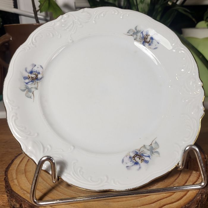 Talerzyk WAWEL sygnowany 68