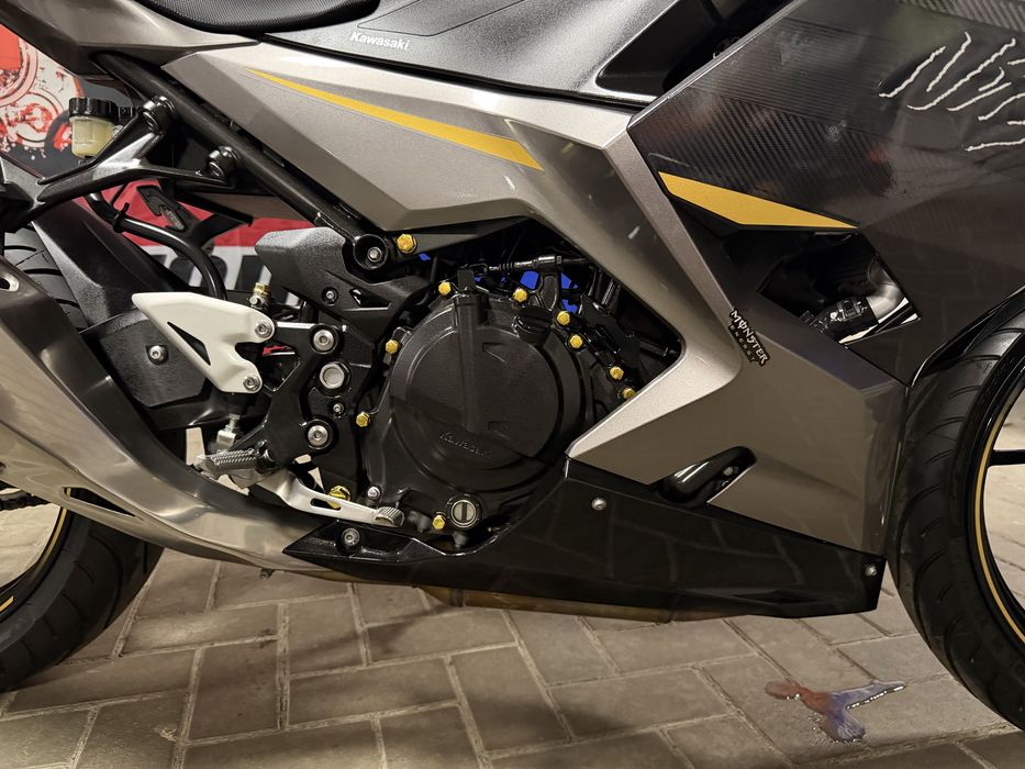 Kawasaki Ninja400 ABS 2022г. 11000км.