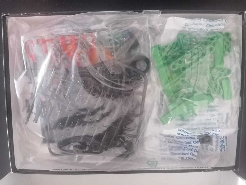 Clementoni Laboratório de Mecânica Helicóptero e Hovercraft