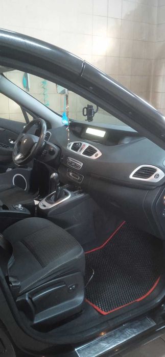 Renault Megane Scenic