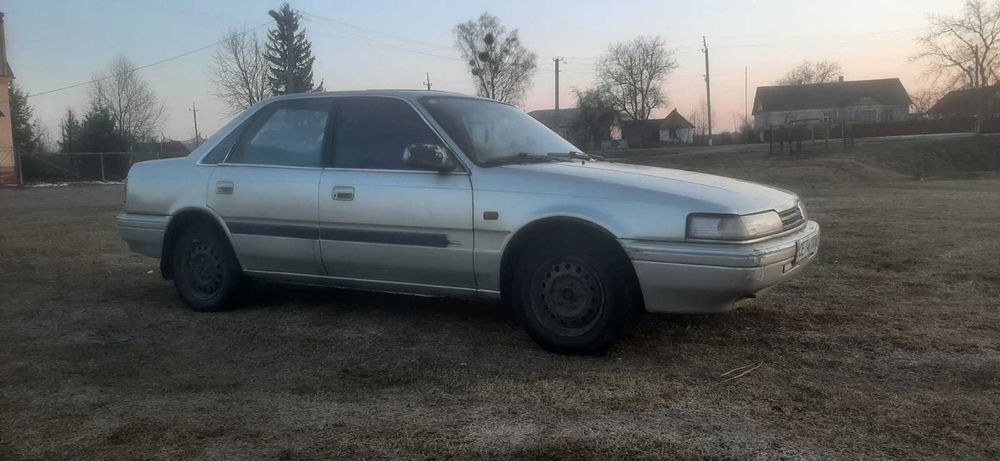 Продам автомобіль Mazda 626