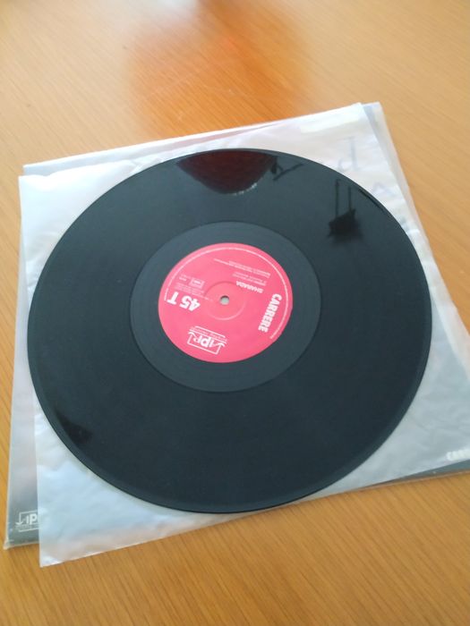 Maxi single de sharada.