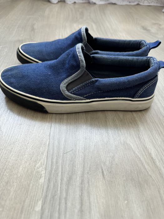 Продам макасіни для підлітка