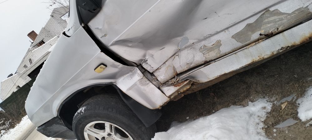 Продам ваз 21099 по запчастинам обо цілу