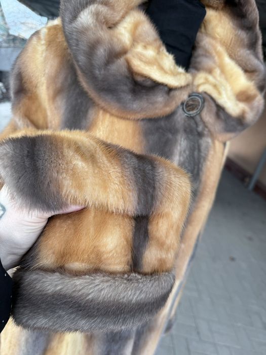 Шуба норковая натуральный мех. 48 рамер.