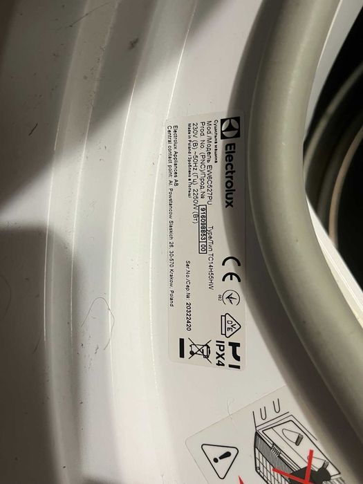 Сушильна машина Elektrolux