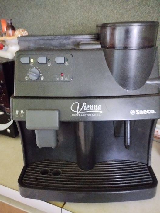 Продам кофеварочну машину не в робочому стані