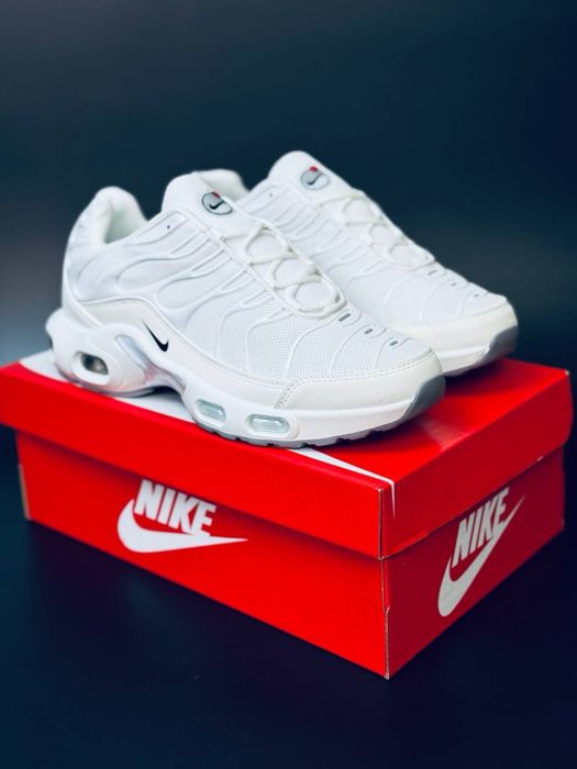 Красовки найк мужские / белые спортивные красавки nike лето / кроссовки найк спортивные на каждый день / найк nike мужские найки