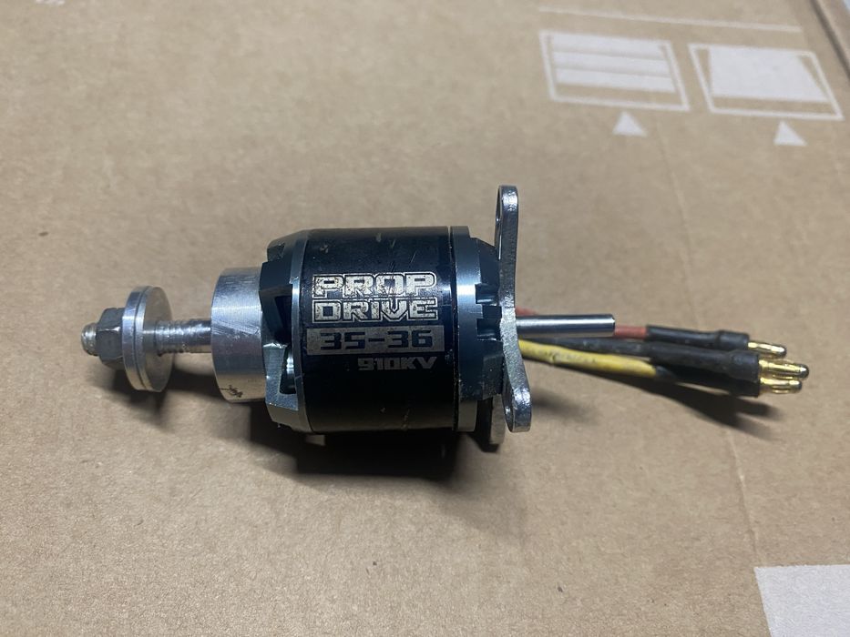 Безколекторний двигун NTM Prop Drive 3536 910KV