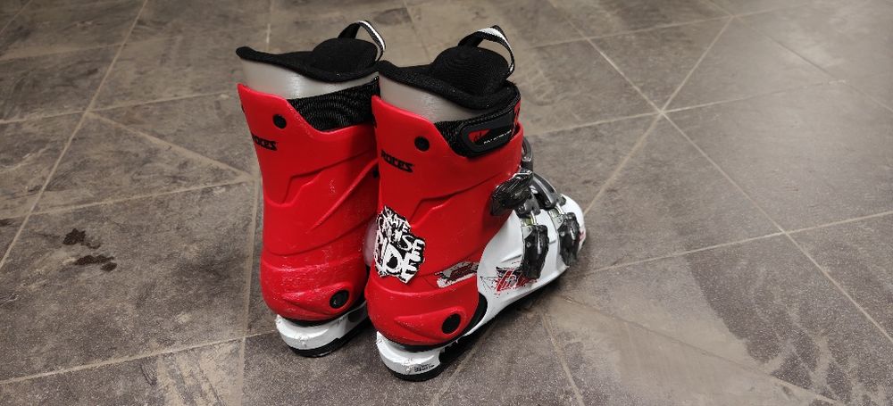 Narty Atomic+ buty regulowane Roces+ kask Uvex ! Pokrowce +